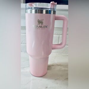 Stanley Tumbler 40oz light pink